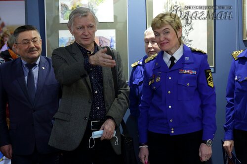 Открытие выставки работ  художника-иллюстратора Евгении Ивановны Стерлиговой YE1A0482